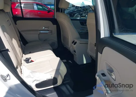 2020 Mercedes-Benz Glb 250 z USA, uszkodzony, nr VIN WDC4M4GB4LW001281